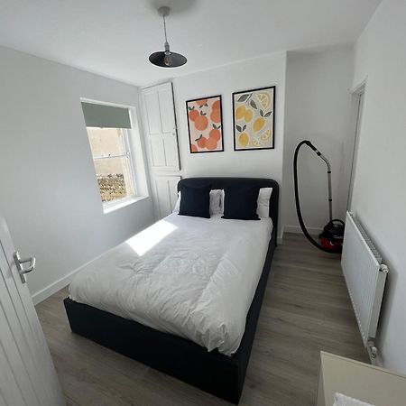 Littlehampton House - 4 Bedroom House Sleeps 8 Εξωτερικό φωτογραφία